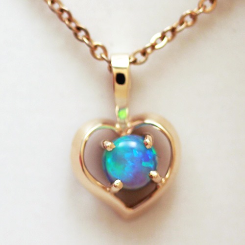 14k Yellow Gold Pendant with a SOLID CRYSTAL OPAL Full-on colour throughout in 3D show